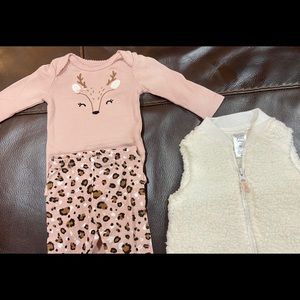 Came as a set! Newborn vest, pants, shirt